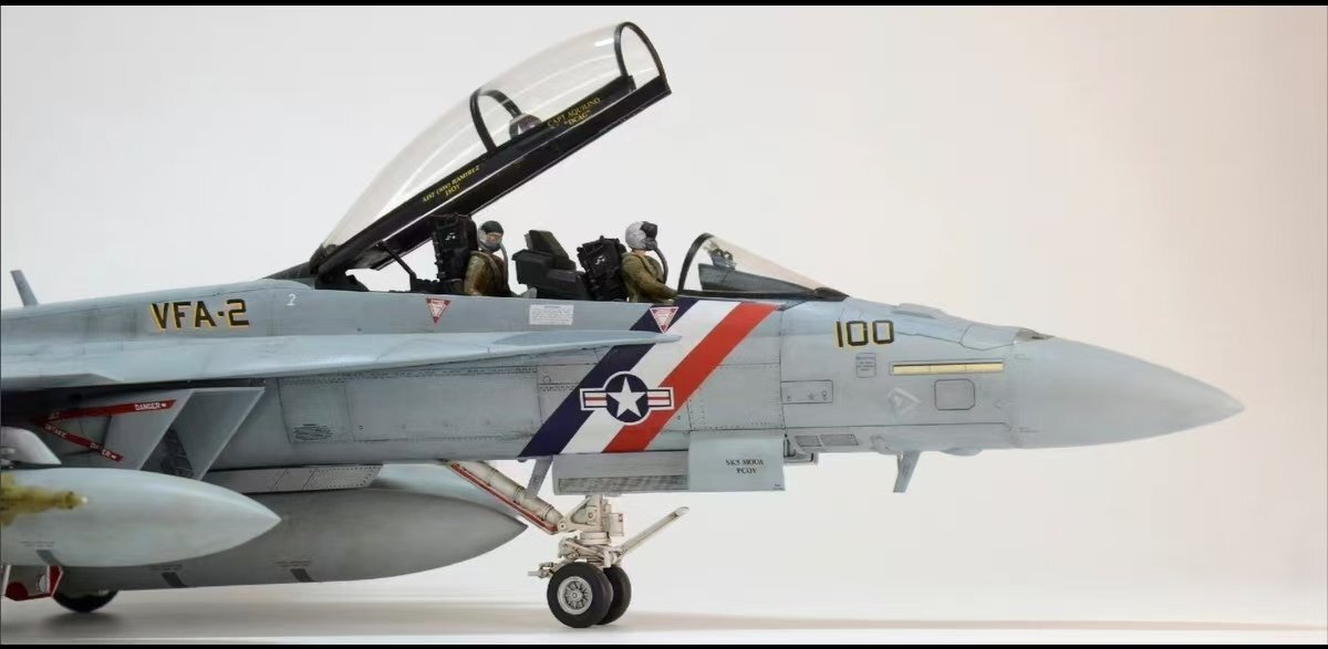 1/48 アメリカ F-18F スーパーホーネット戦闘機 塗装済完成品 1/48 アメリカ F-18F スーパーホーネット戦闘機 塗装済完成品