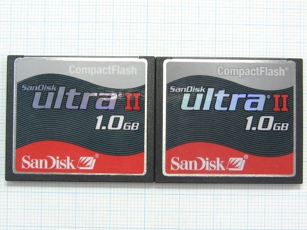 ★SanDisk コンパクトフラッシュ １ＧＢ ２枚 中古★送料１１０円?１８５円