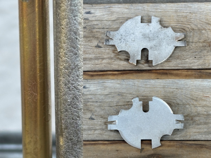 コールマン Coleman 222 茶 1/82制 ピークワンランタン サンシャインマーク刻印付きG2ジェネレーター裝著品 PEAK1 廃盤品 250117JN10057