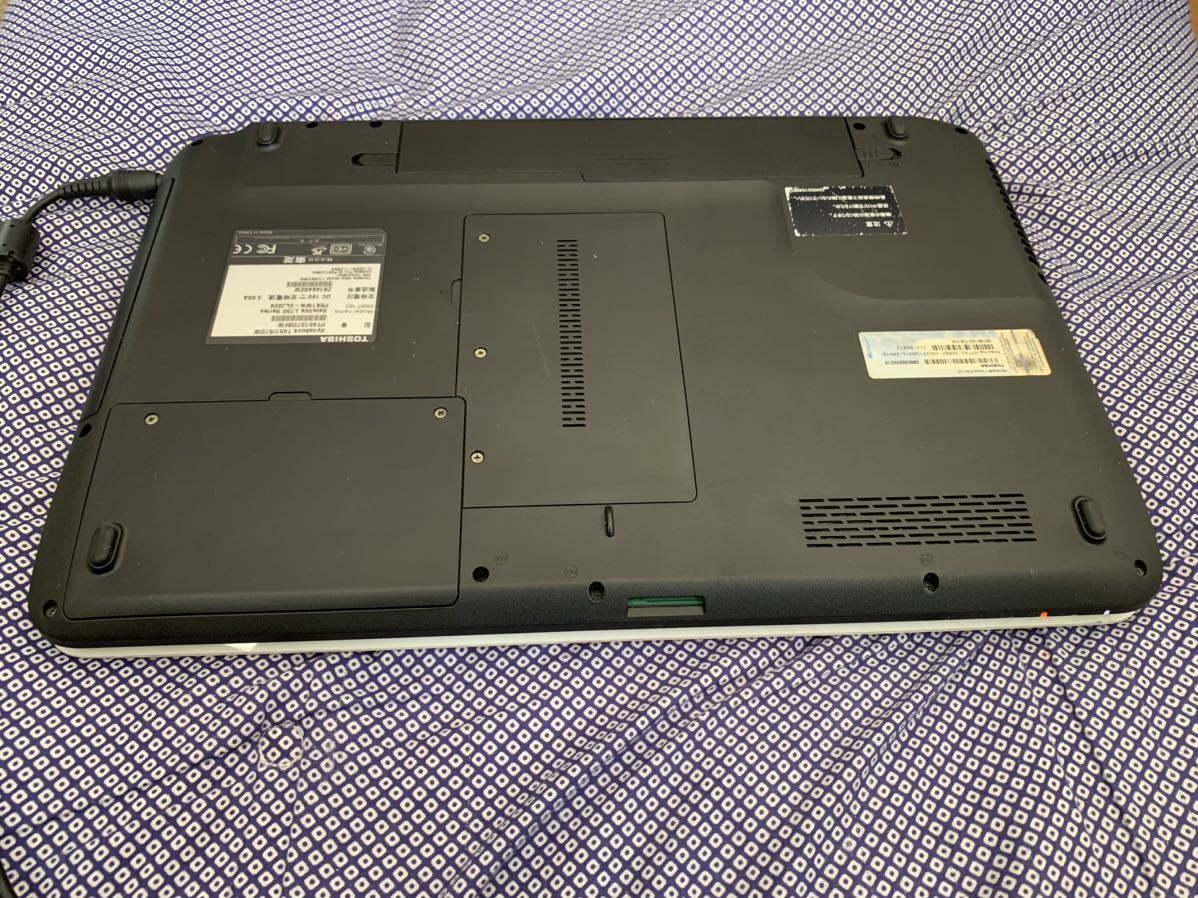 TOSHIBA dynabook T451/57DW Core i7/SSD256G/メモリ 8G/