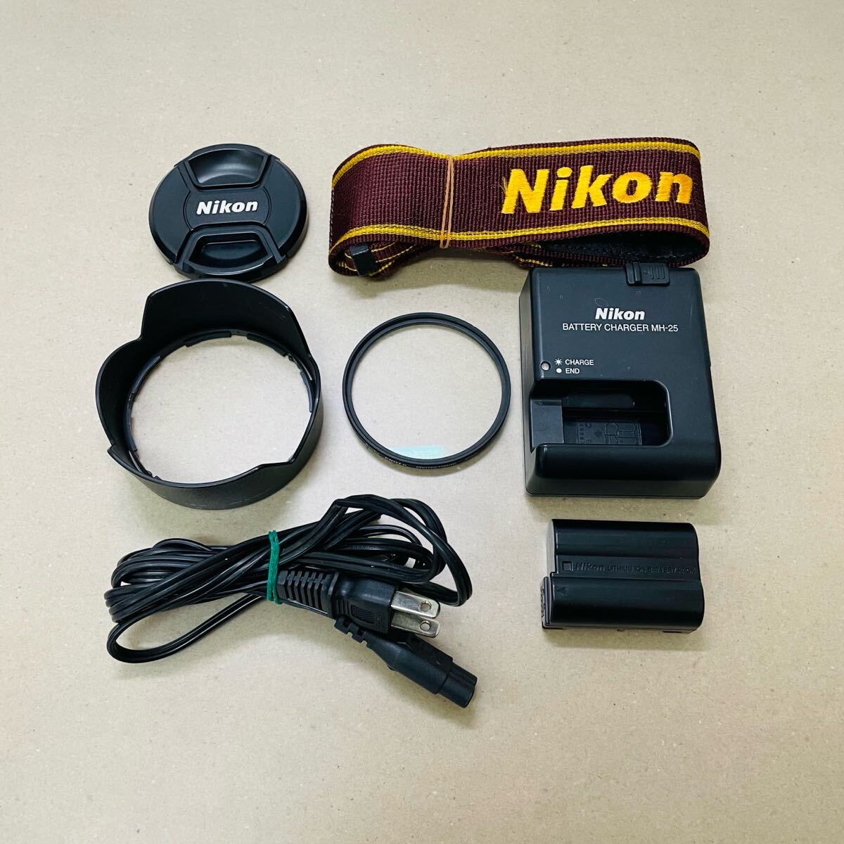 NIKON ニコン D7000 + AF-S DX NIKKOR 18-105mm F3.5-5.6G ED NIKON ニコン D7000 + AF-S DX NIKKOR 18-105mm F3.5-5.6G ED