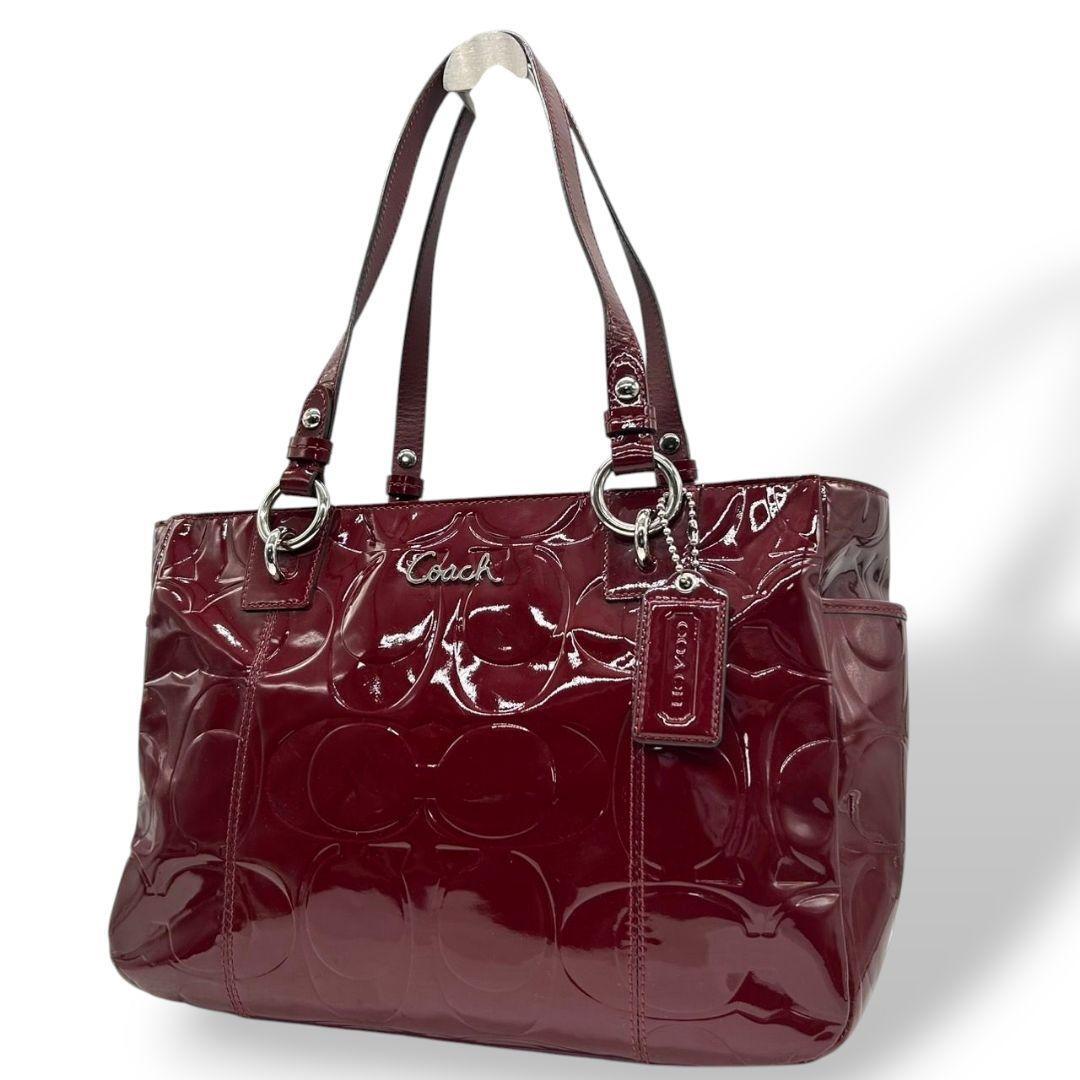coach コーチ　ハンドバッグ　赤　シグネチャー　パテント　エンボス　s68