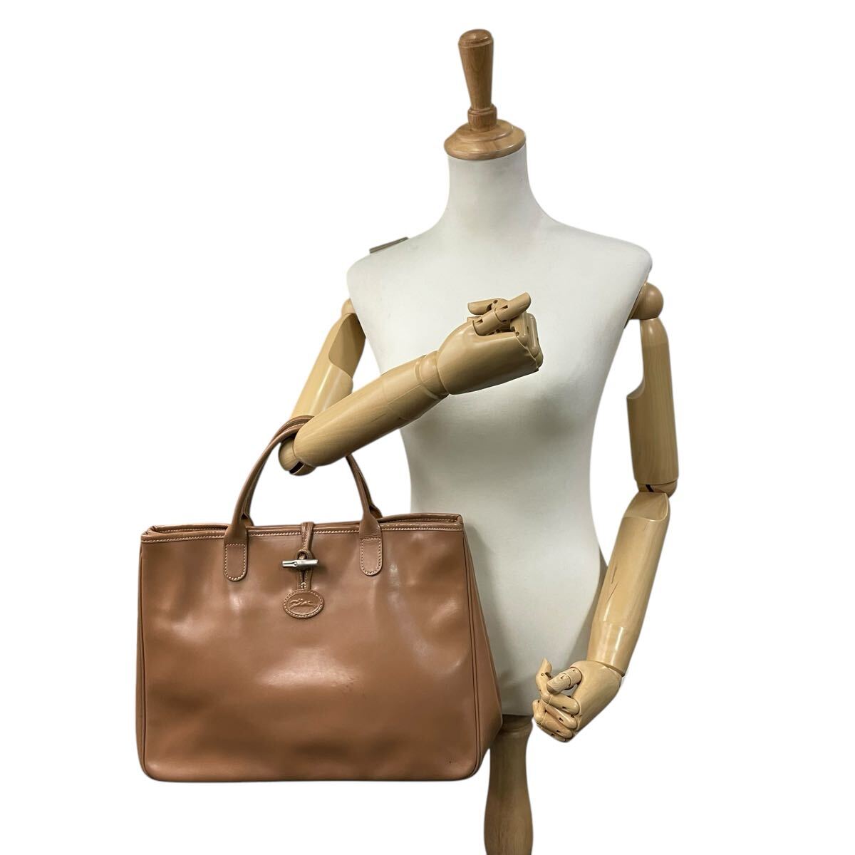 定番人気】 1円〜LONGCHAMP ロンシャン ロゾ レザー ベージュ 茶 定番人気】 1円〜LONGCHAMP ロンシャン ロゾ レザー ベージュ 茶