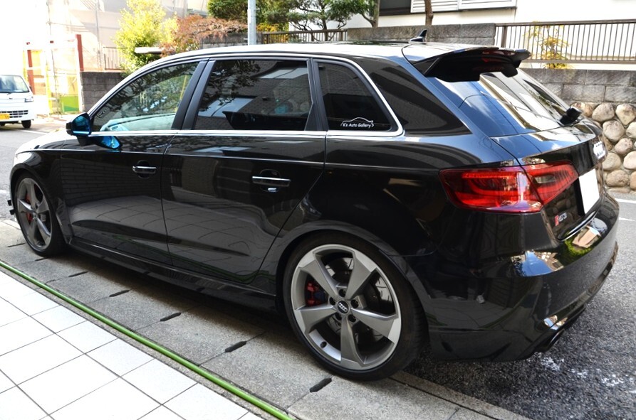カスタムアウディRS3 カーボンインテーク コイル マフラー 車高調(diào) 大口徑2ピースローター 強化スタビ １オーナー極上正規(guī)ディーラー車