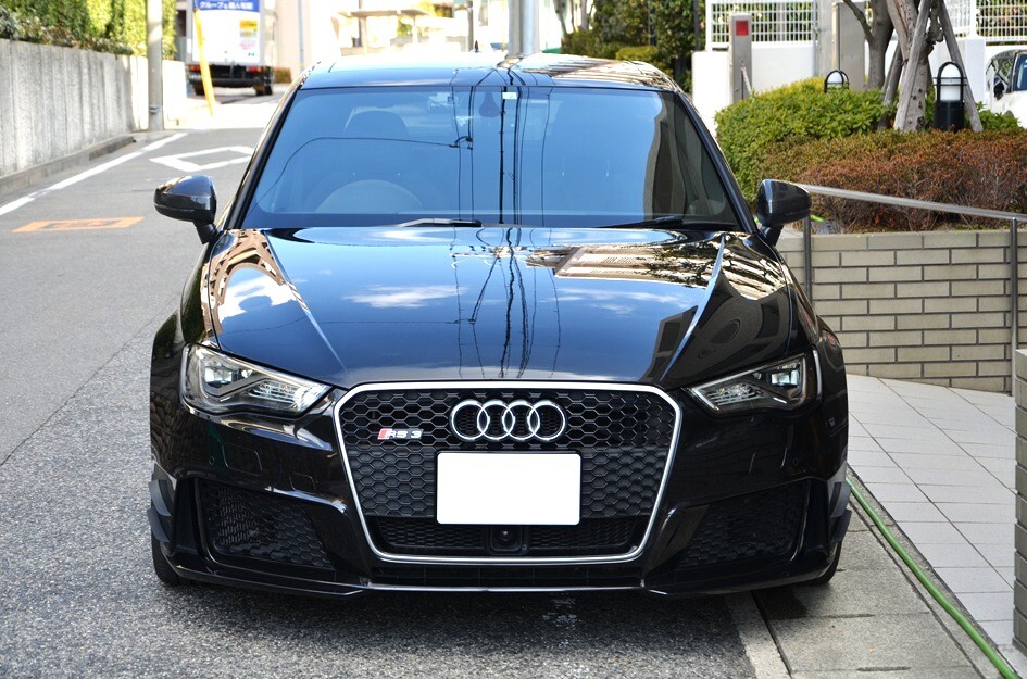カスタムアウディRS3 カーボンインテーク コイル マフラー 車高調(diào) 大口徑2ピースローター 強化スタビ １オーナー極上正規(guī)ディーラー車
