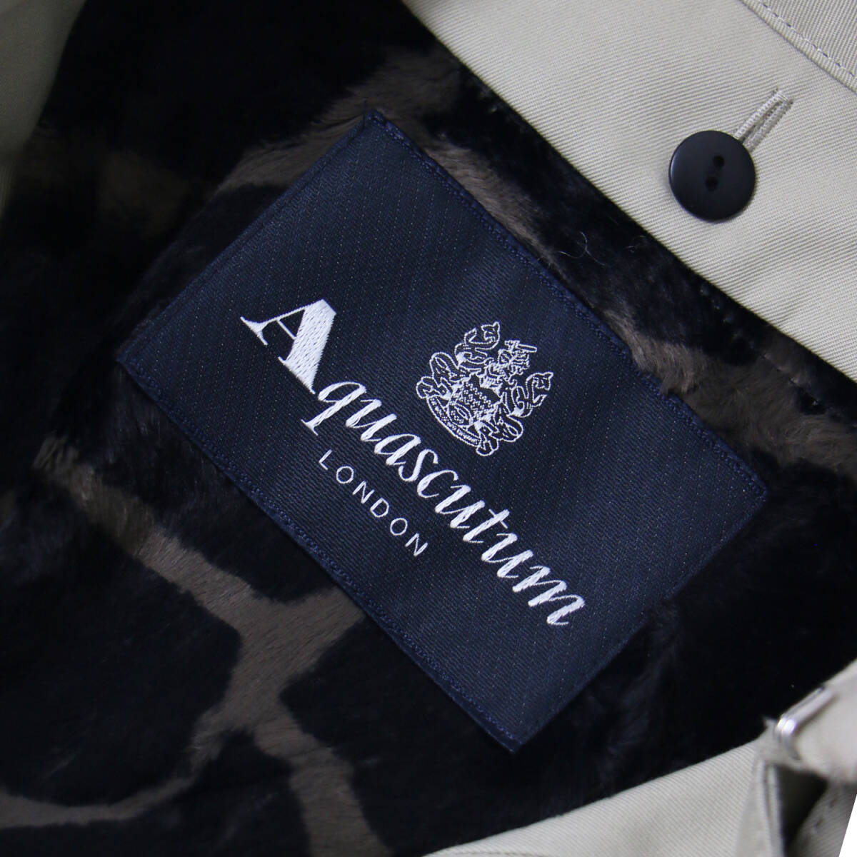 【新品】Aquascutum アクアスキュータム コート ベージュ サイズ:6(S) / ベーシック トレンチコート / ロング丈 ライナー アニマル柄