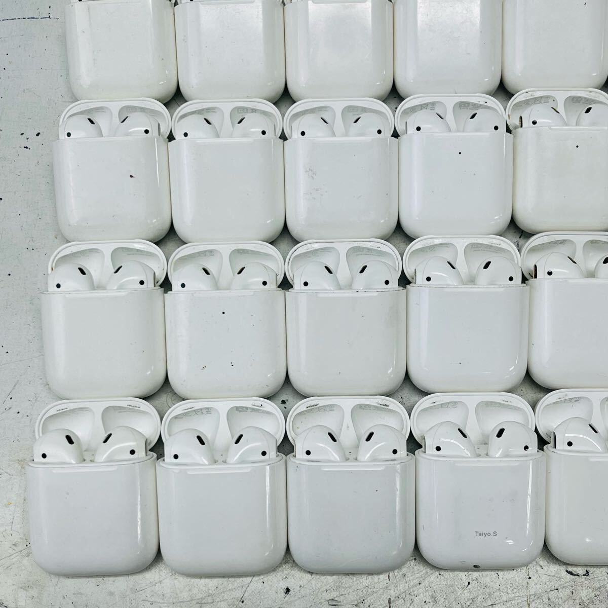 ☆大量・1円〜☆ Apple アップル Air Pods 第1世代 第2世代 ☆大量・1円〜☆ Apple アップル Air Pods 第1世代 第2世代
