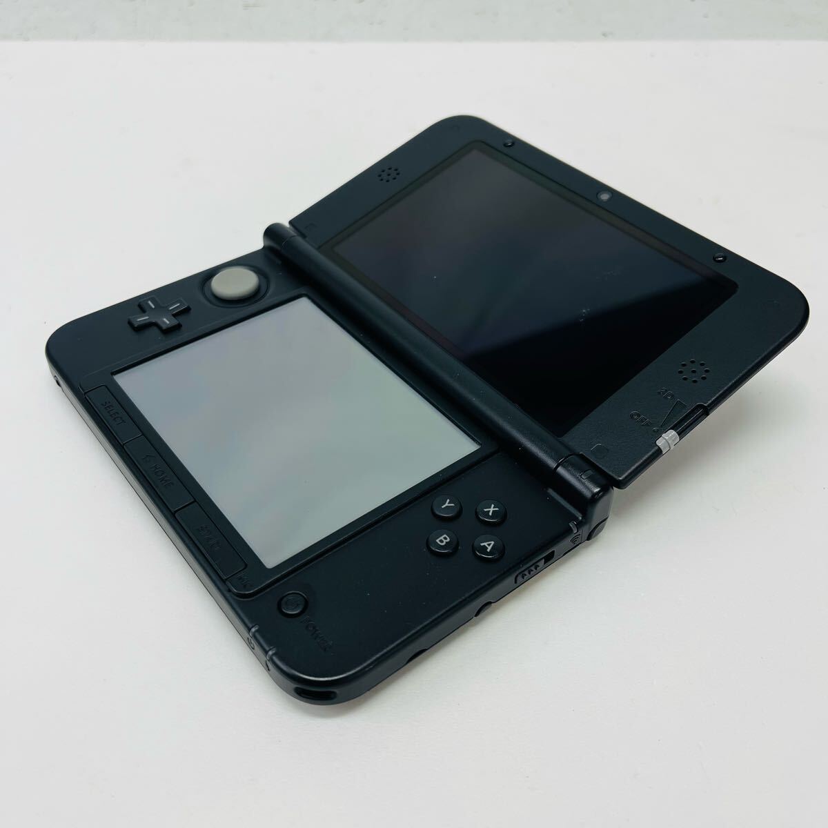 ☆美品・送料無料・1円〜☆ Nintendo ニンテンドー3DS LL 本体 ☆美品・送料無料・1円〜☆ Nintendo ニンテンドー3DS LL 本体