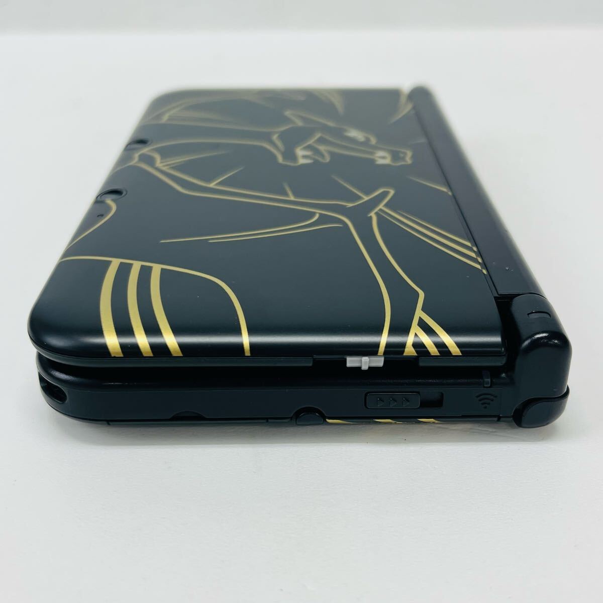 ☆美品・送料無料・1円〜☆ Nintendo ニンテンドー3DS LL 本体 ☆美品・送料無料・1円〜☆ Nintendo ニンテンドー3DS LL 本体