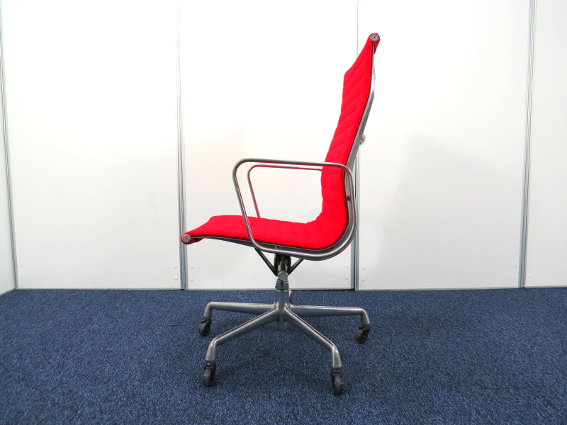 イームズ アルミナムチェア ハーマンミラー(Herman Miller) 中古 Y0017