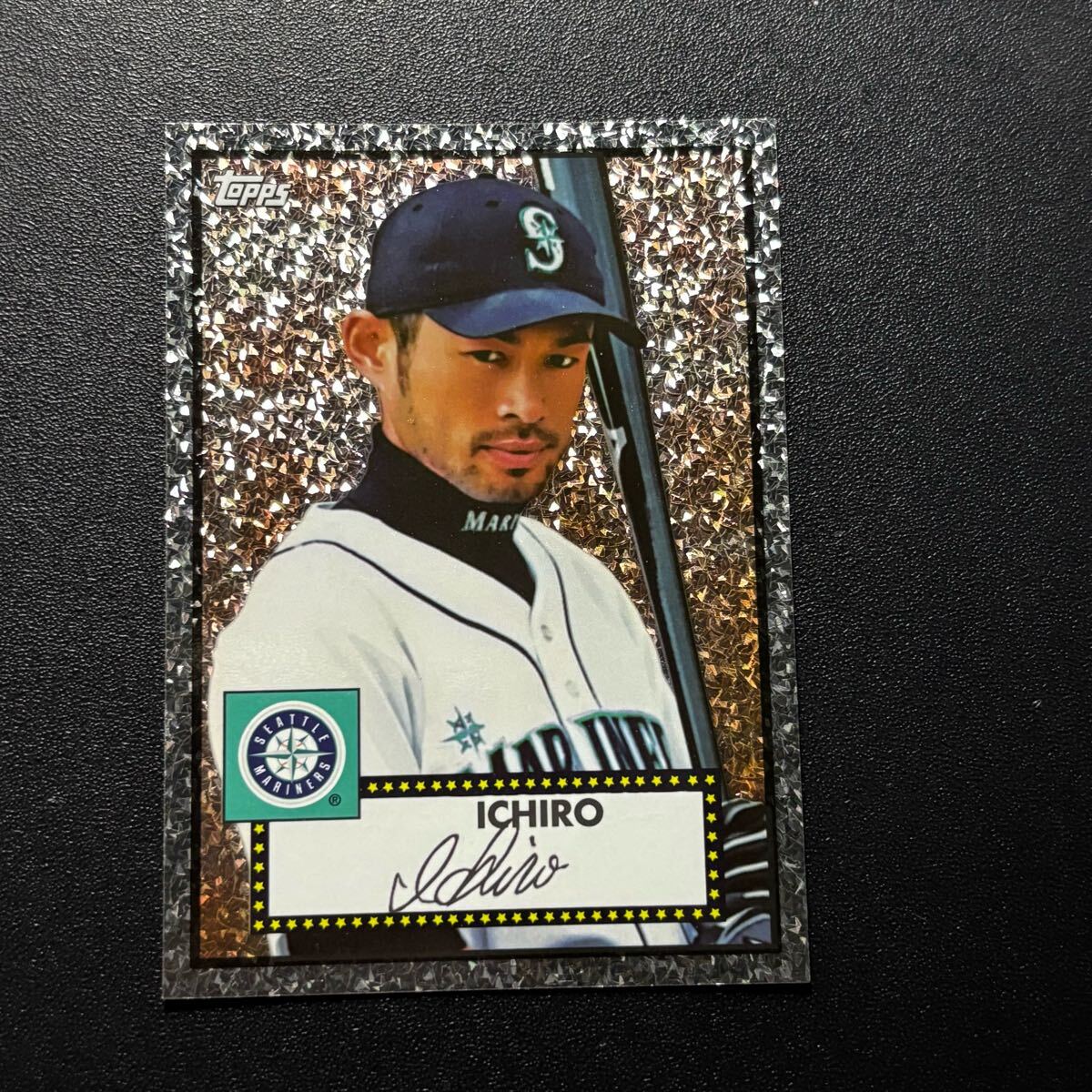 イチロー 2011 Topps DIAMOND パラレル プリントサイン入り イチロー 2011 Topps DIAMOND パラレル プリントサイン入り