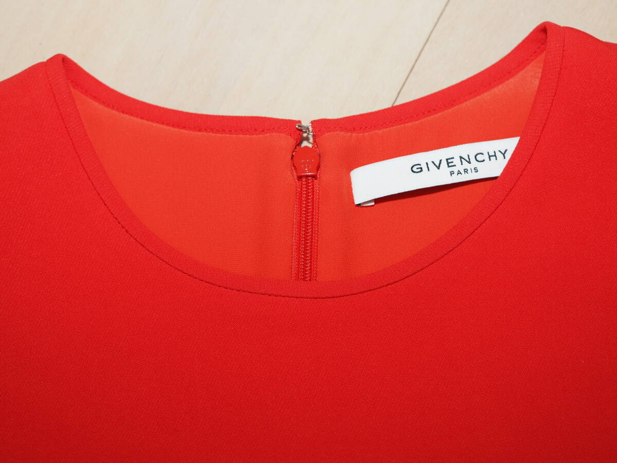  прекрасный товар GIVENCHYji van si.17AW накидка рукав One-piece 38 красный Italy производства 