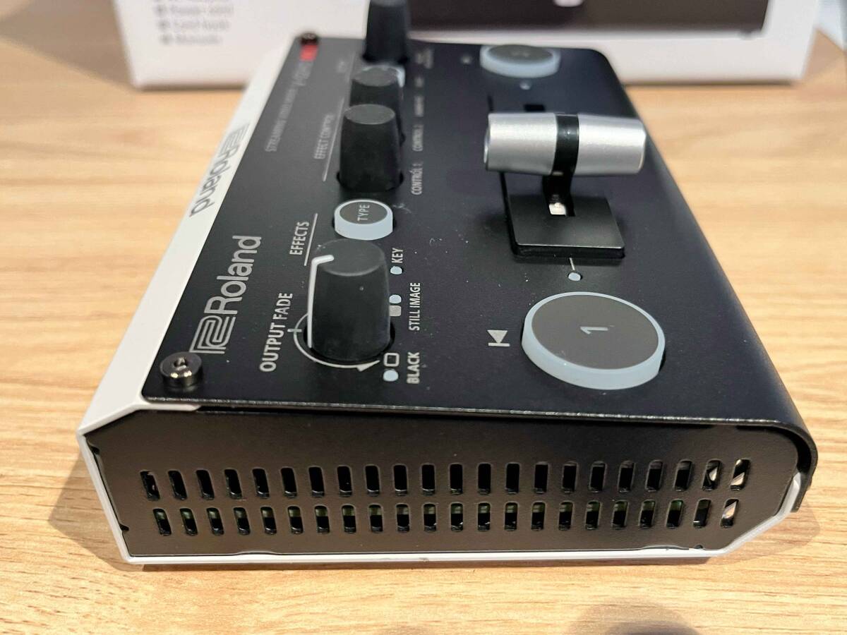 その他 Roland V-02HD MK2 Amazon.com: Roland V-02HD MK II – Streaming Video Mixer