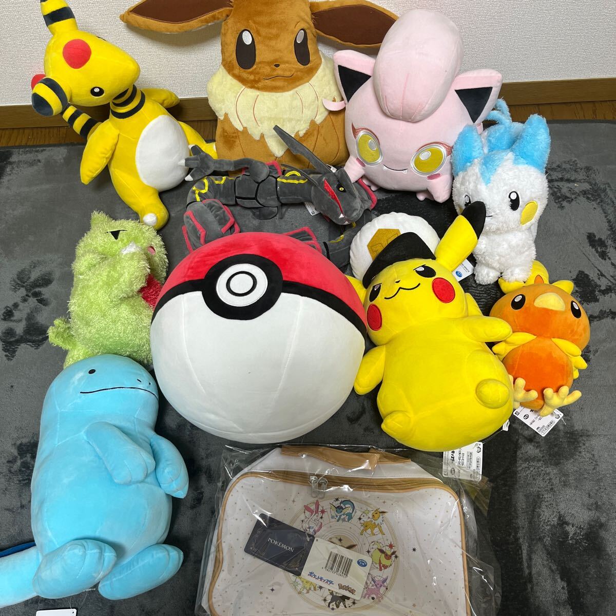ポケモン ぬいぐるみ まとめ売り プライズ ピカチュウ ポケモン ぬいぐるみ まとめ売り プライズ ピカチュウ