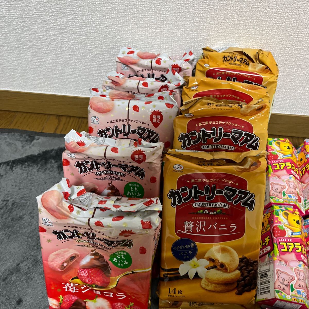 お菓子 まとめ売り 詰合せ ① カントリーマアム コアラのマーチ お菓子 まとめ売り 詰合せ ① カントリーマアム コアラのマーチ