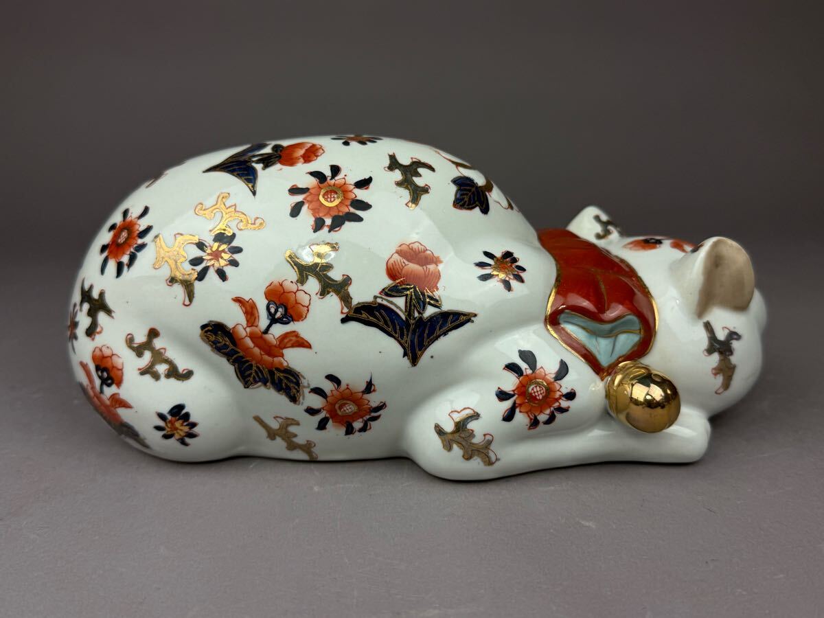 古伊万里 眠り猫 錦手 金彩色絵 招き猫 古美術品 置物 縁起物 古伊万里 眠り猫 錦手 金彩色絵 招き猫 古美術品 置物 縁起物
