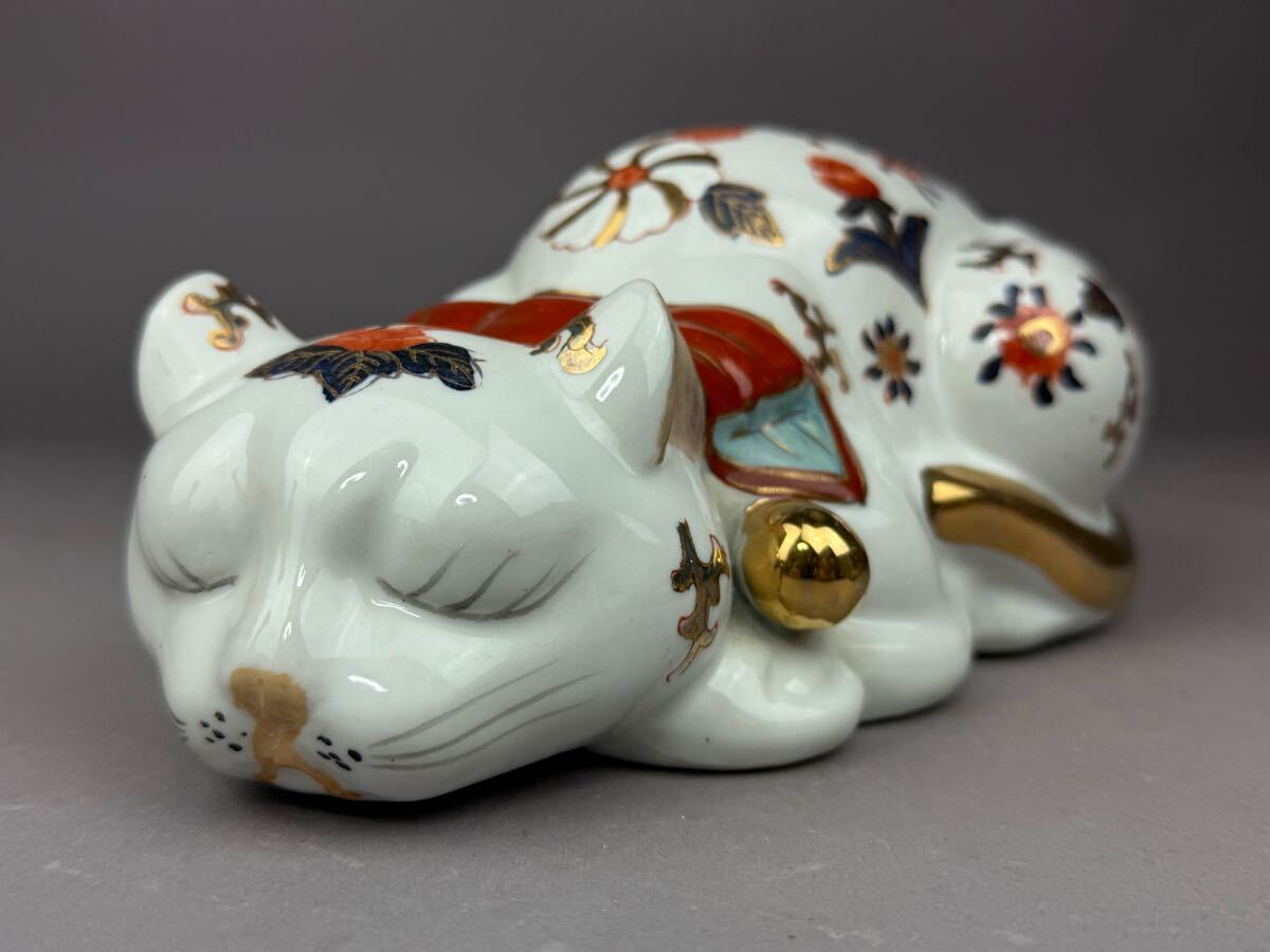 古伊万里 眠り猫 錦手 金彩色絵 招き猫 古美術品 置物 縁起物 古伊万里 眠り猫 錦手 金彩色絵 招き猫 古美術品 置物 縁起物