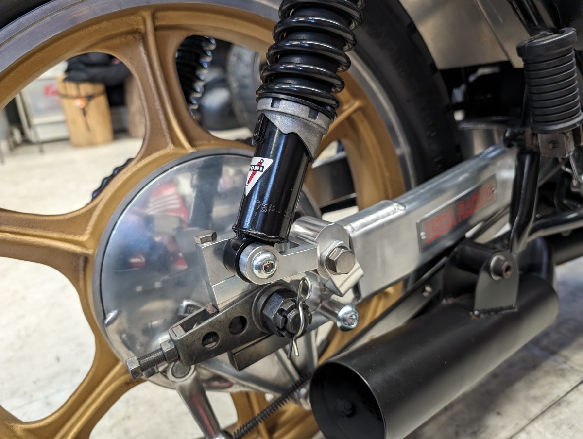 KawasakiZ1Z2アルミスウィングアーム用レイダウンキットGT750CB750GS750_画像1