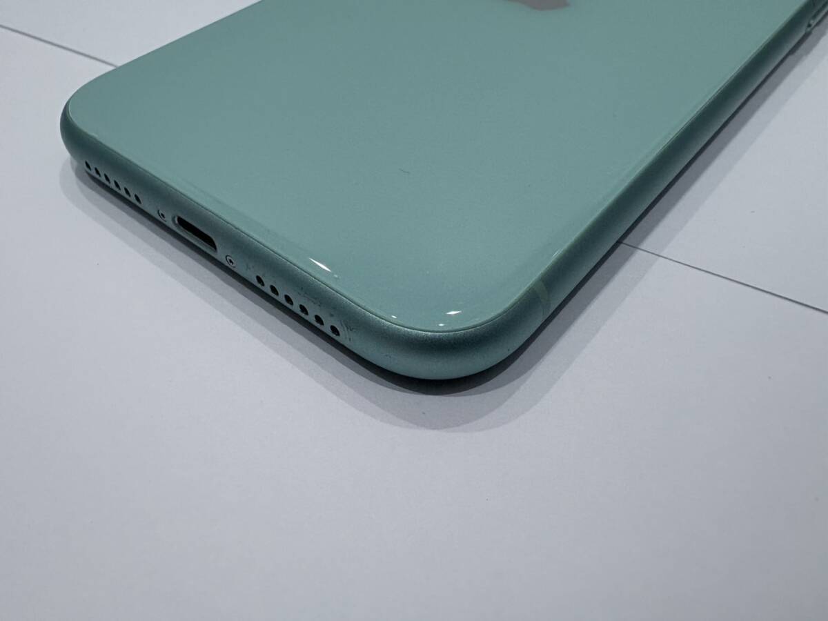 1円〜 美品 Apple iPhone11 64GB MWLY2J/A グリーン au 判定〇 1円〜 美品 Apple iPhone11 64GB MWLY2J/A グリーン au 判定〇