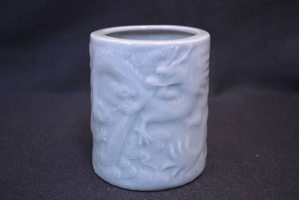 ●青磁/筆筒/筆立/龍/陶磁器/中國(guó)美術(shù)/古美術(shù)/UPW253