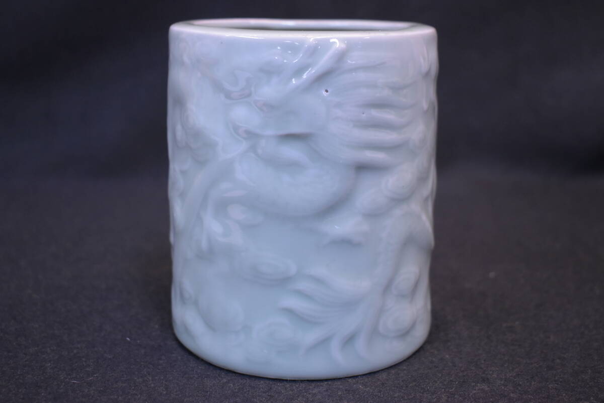 ●青磁/筆筒/筆立/龍/陶磁器/中國(guó)美術(shù)/古美術(shù)/UPW253