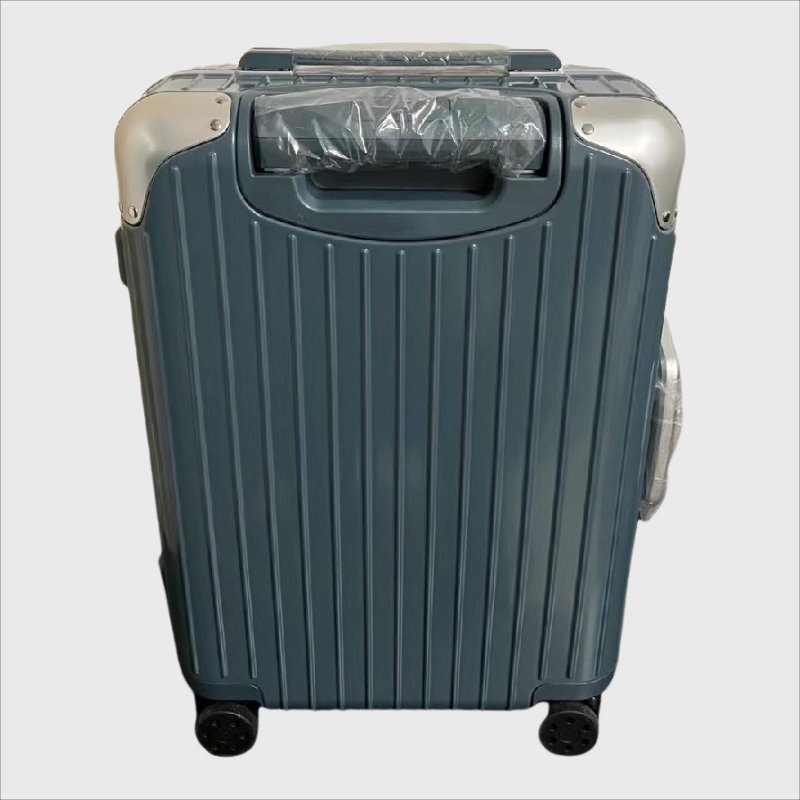 RIMOWA リモワ Hybrid Cabin ホワイト 37L 機内持ち込み 旅行用品