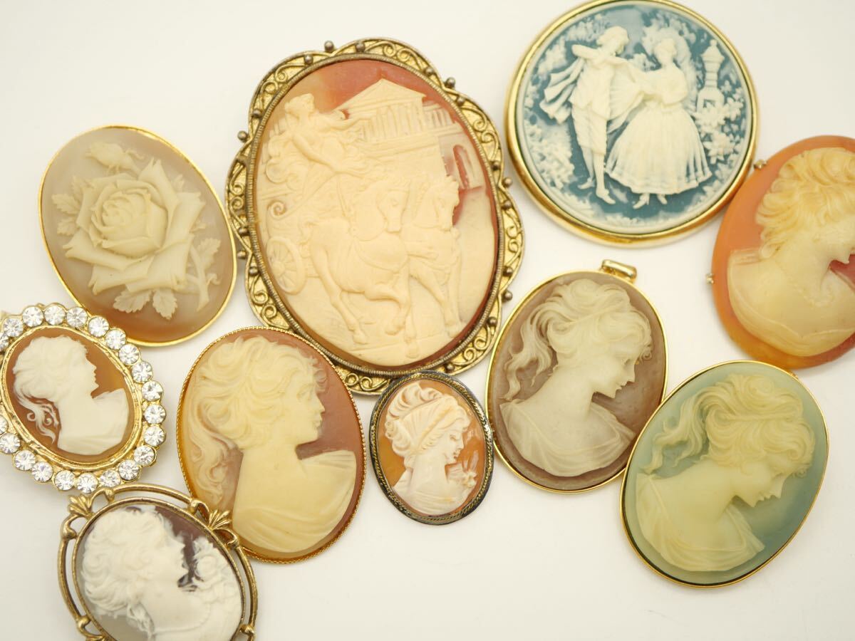 カメオ CAMEO ブローチ ヴィンテージ 美品 です（ケース付き）。