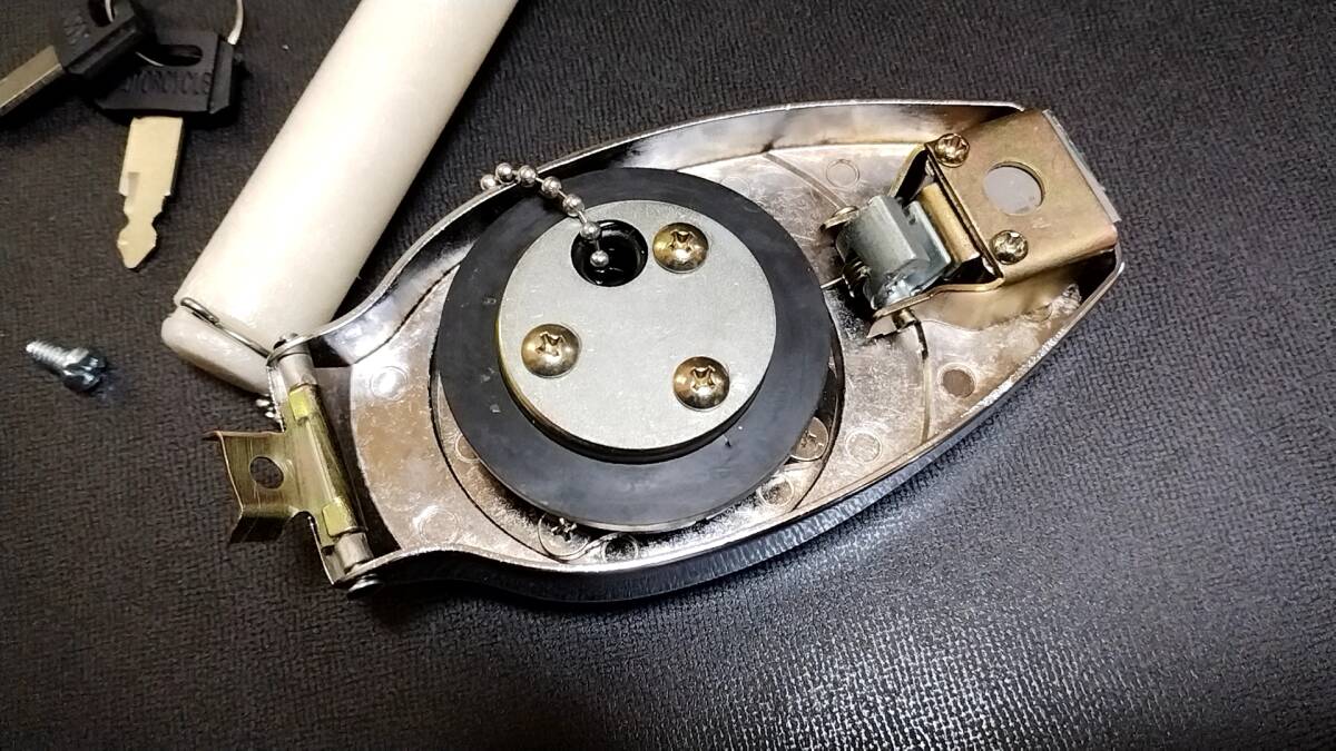新品 SR400 SR500 RD400 TX750 QSPS ゲージ付き タンクキャップ 新品 SR400 SR500 RD400 TX750 QSPS ゲージ付き タンクキャップ