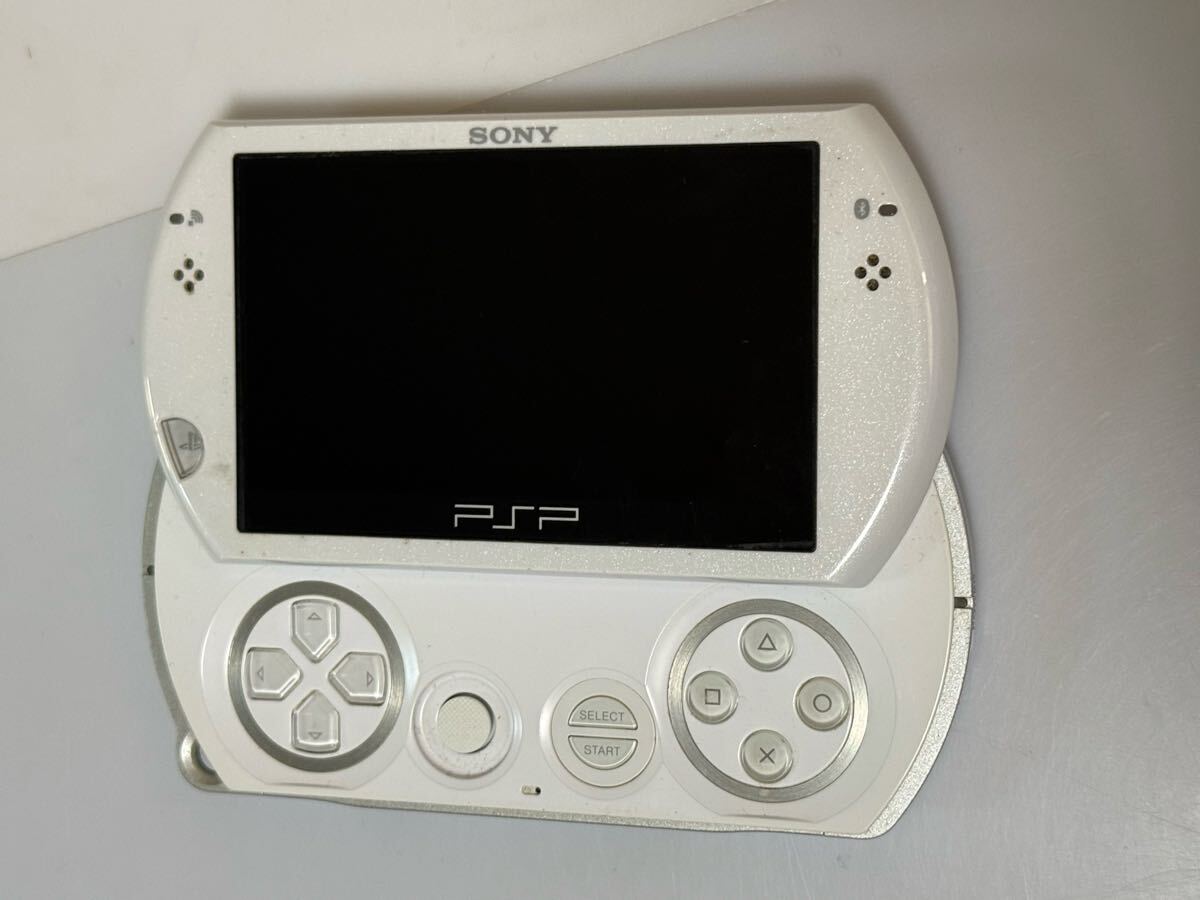 PSP go や PSP 合計8台セット ジャンク品 送料無料(PSP go PSP go や PSP 合計8台セット ジャンク品 送料無料(PSP go