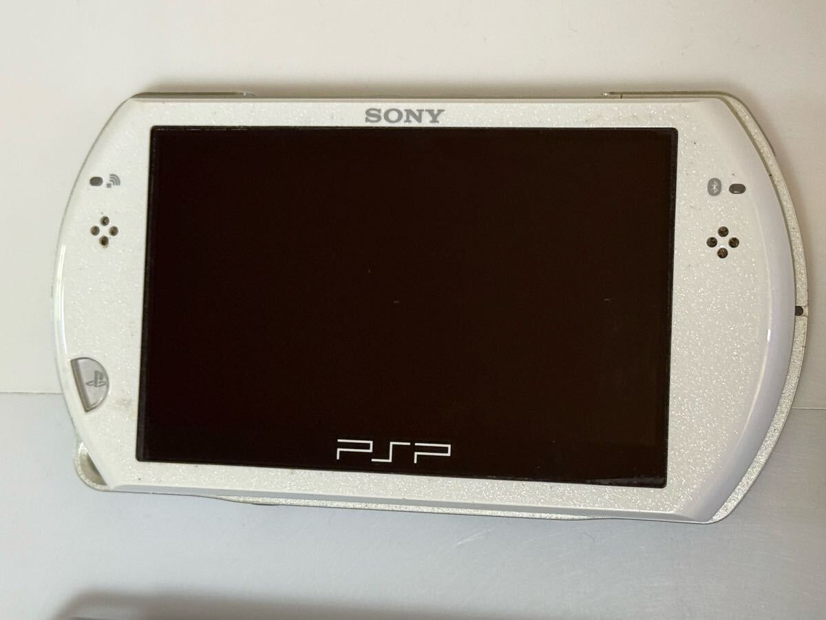 PSP go や PSP 合計8台セット ジャンク品 送料無料(PSP go PSP go や PSP 合計8台セット ジャンク品 送料無料(PSP go