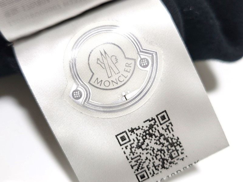 新品 本物 モンクレール MONCLER x フラグメント藤原ヒロシ ロゴ 新品 本物 モンクレール MONCLER x フラグメント藤原ヒロシ ロゴ