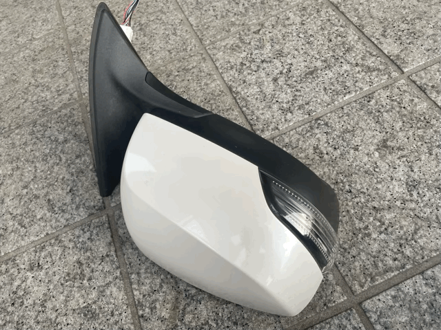 ★☆后期 スバル レガシィ BRG BMM BRM BR9 BM9用純正ドアミラー 右1/1 J20/37J 動作確認済み☆★