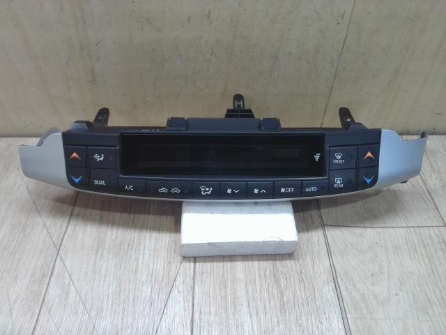 レクサス CT DAA-ZWA10 　エアコンスイッチパネル　A/Cスイッチ CT200H 2ZR-FXE 077 55935-76020_画像1