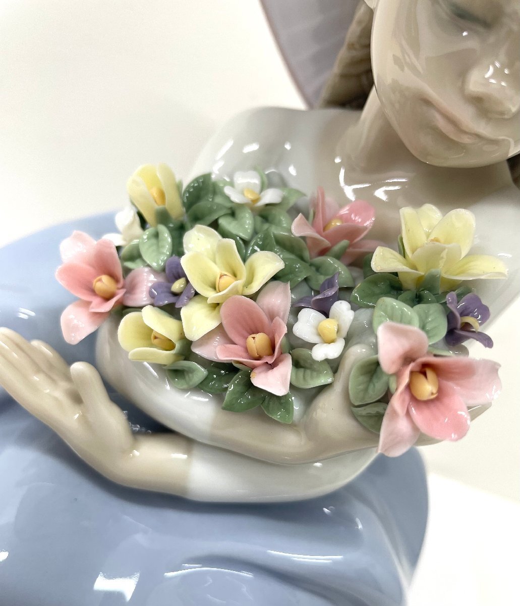 ☆LLADRO リヤドロ フィギュリン 磁器人形 花の香に包まれて 美 ☆LLADRO リヤドロ フィギュリン 磁器人形 花の香に包まれて 美