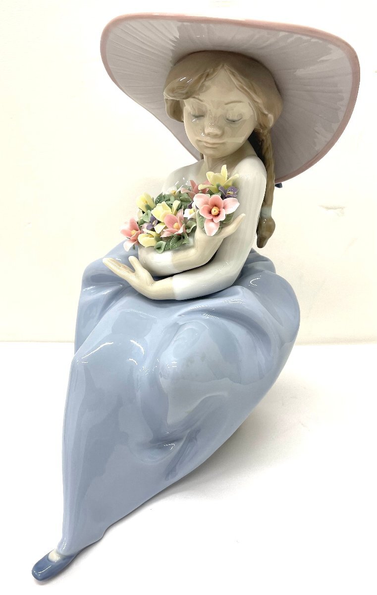 ☆LLADRO リヤドロ フィギュリン 磁器人形 花の香に包まれて 美 ☆LLADRO リヤドロ フィギュリン 磁器人形 花の香に包まれて 美