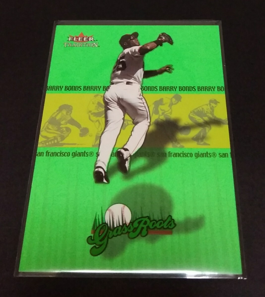 MLB 2002年FLEER バリー?ボンズ(ジャイアンツ)GRASS ROOTS No,1 of 10 GR。Giants BARRY BONDS 