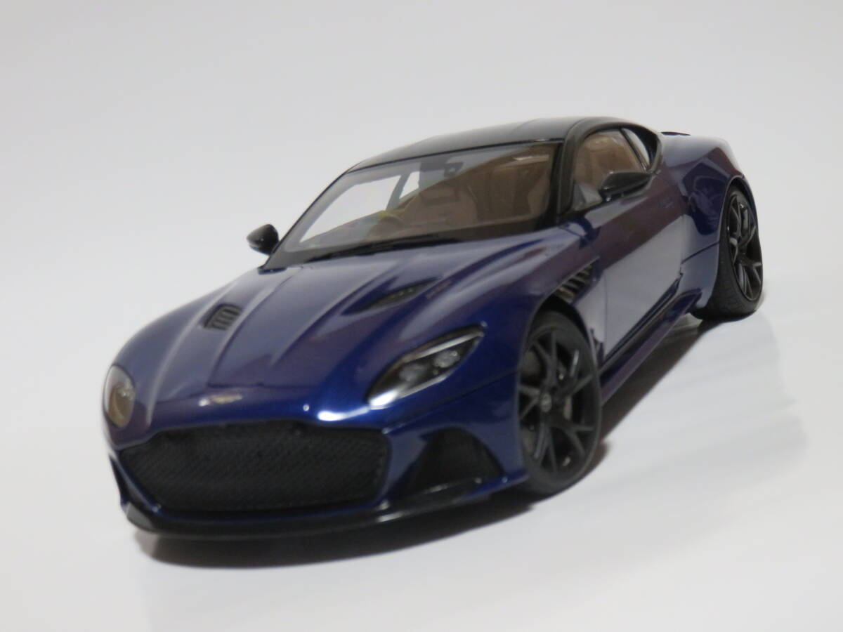 ★1/18 アストンマーチン DBS スーパーレッジェーラ ブルー★_画像4