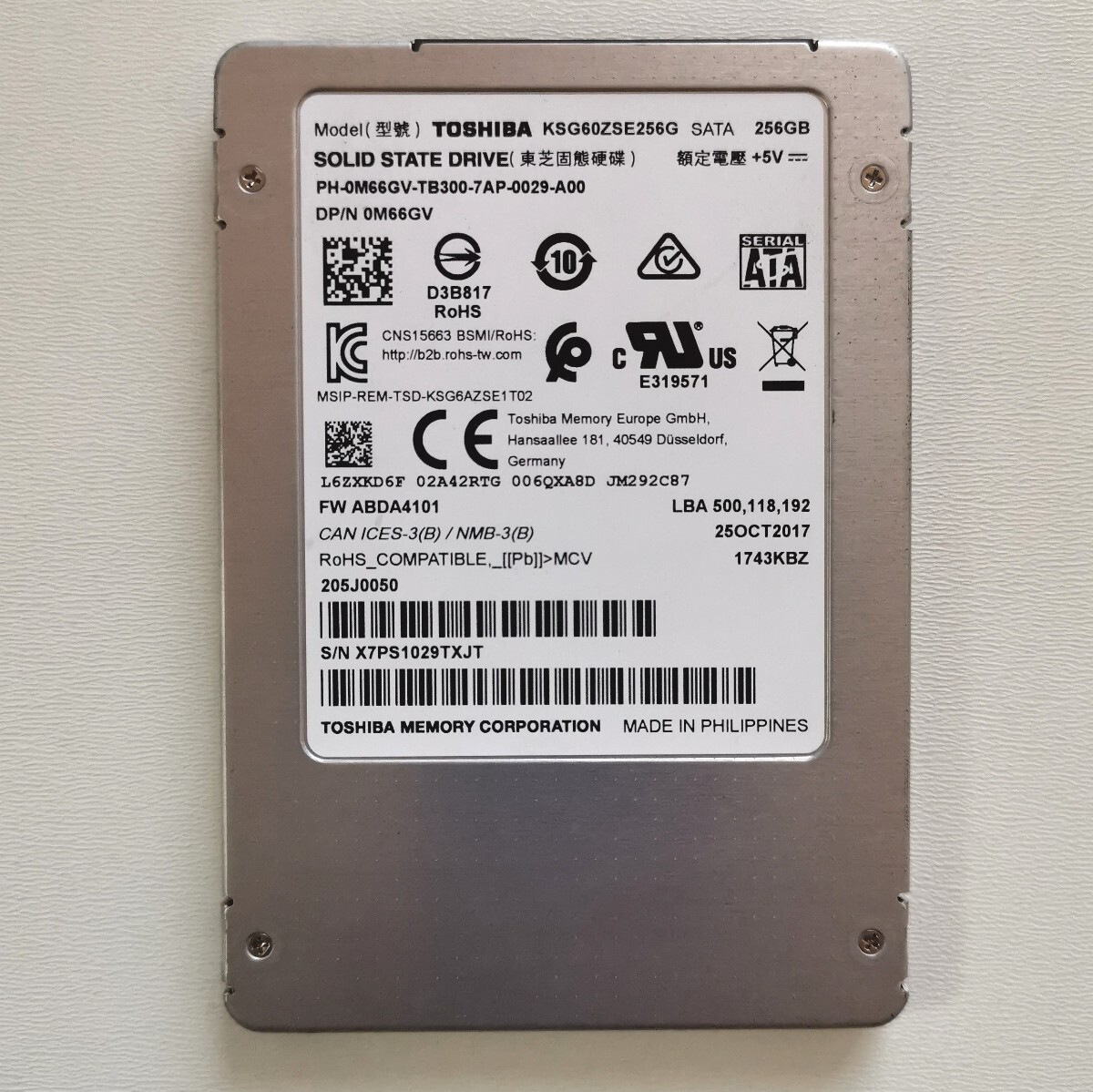 TOSHIBA 256GB KSG60ZSE256G 2.5インチ SATA SSD 初期化済み 使用時間7298時間