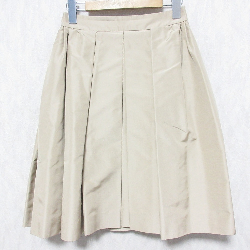 美品 FOXEY フォクシー シルク100％ ひざ丈 フレア プリーツスカート 29530 38 ベージュ
