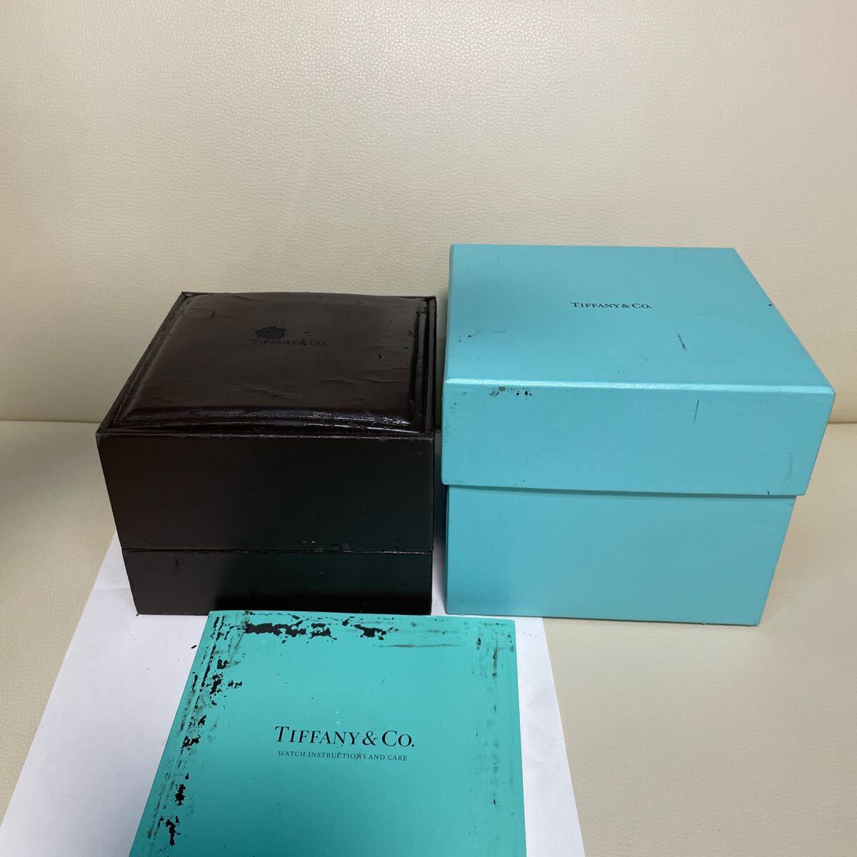 ティファニー 空箱 ボックス ウォッチケース 時計用　BOX 空き箱　説明書　時計ケース　TIFFANY&CO. A