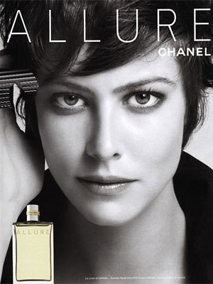 人気！シュリンク未開封品(^^ゞ 50mlトワレ 「CHANEL ALLURE：シャネル アリュール」EDT-SP（スプレー）全体美品 _/_/ 交渉、匿名OK！ _/_/