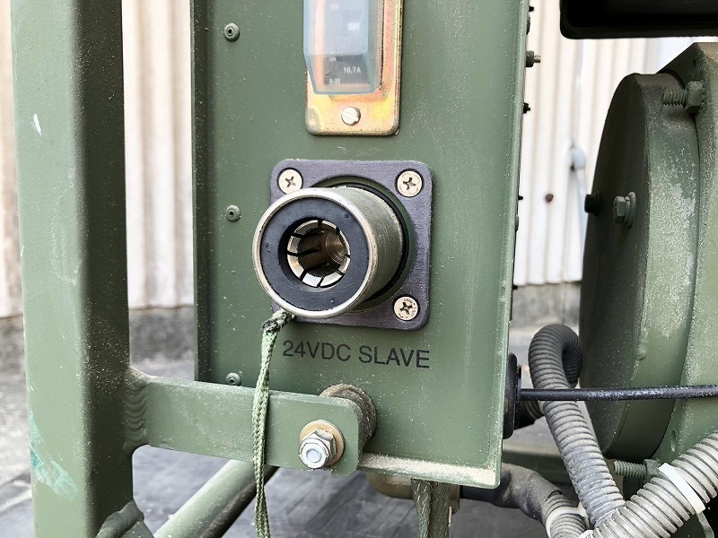 米軍放出品】DEWEY 発電機 2KW ジェネレーター ヤンマー 米軍放出品】DEWEY 発電機 2KW ジェネレーター ヤンマー