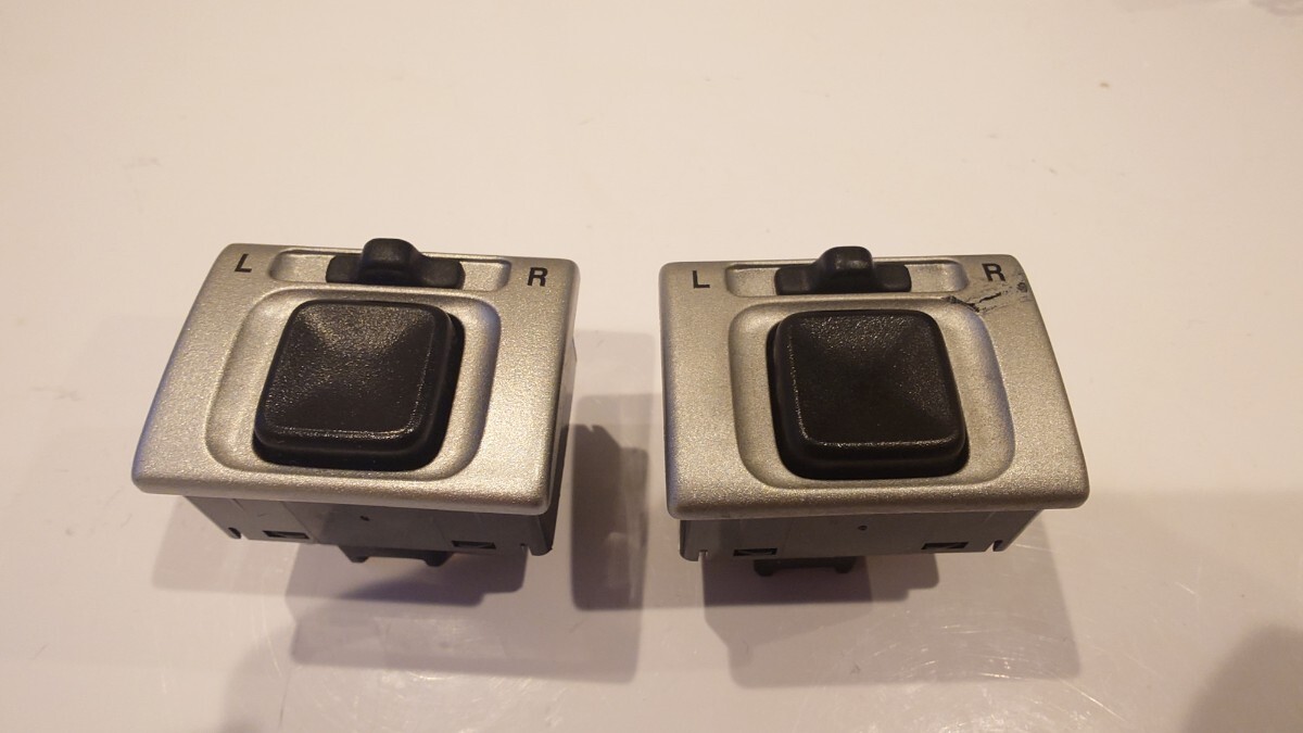 ＨＥ２１ＳアルトラパンＳＳ純正ミラースイッチ　２個セット_画像1