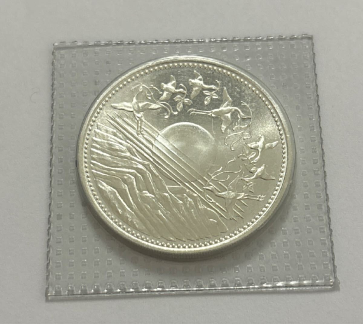 ☆ 日本 天皇陛下御在位六十年記念硬貨 10000円 銀貨 昭和61年 ☆ 日本 天皇陛下御在位六十年記念硬貨 10000円 銀貨 昭和61年