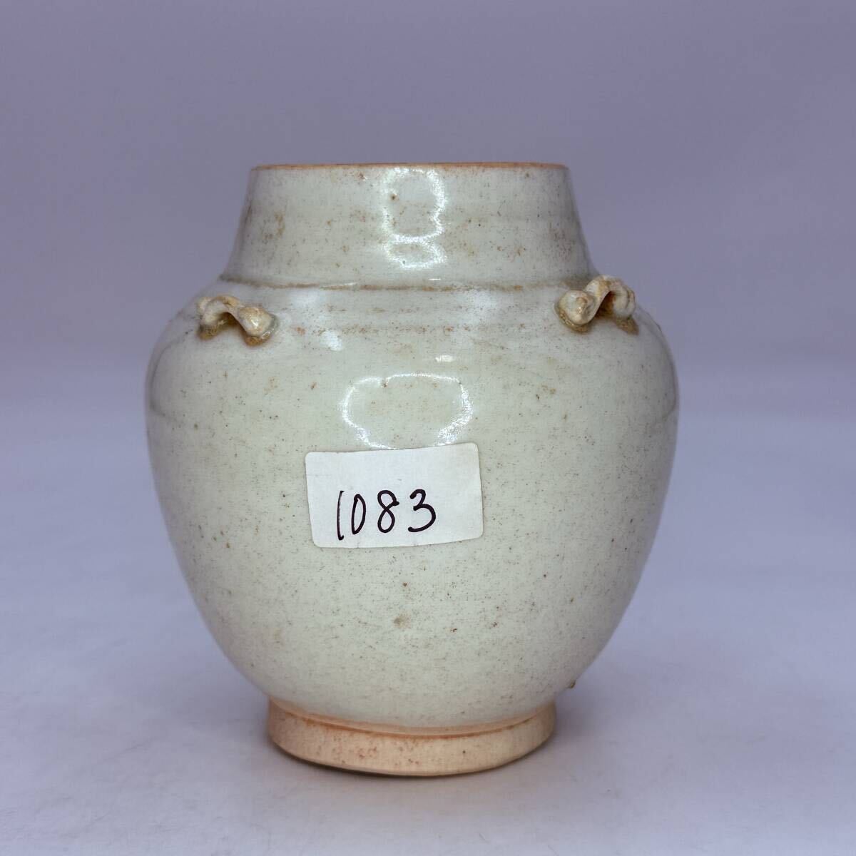 中国美術 德化窯 白磁寿桃鈕雙獅耳鼓釘茶叶罐 蓋物 陶器 清代古玩 唐物 骨董品 中国美術 德化窯 白磁寿桃鈕雙獅耳鼓釘茶叶罐 蓋物 陶器 清代