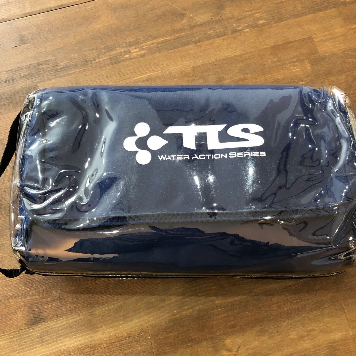 TOOLSカーシートカバー　ネイビー