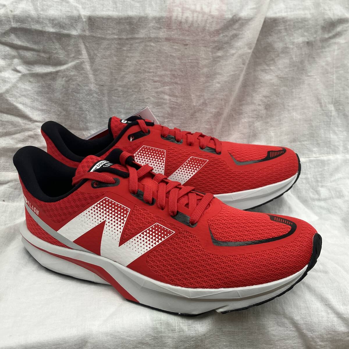 新品未使用品 ★ニューバランス new balance★メンズ 28.0cm 『ダイナソフトフラッシュV7』 赤レッド ランニングシューズ MFLSHRD7D/RED