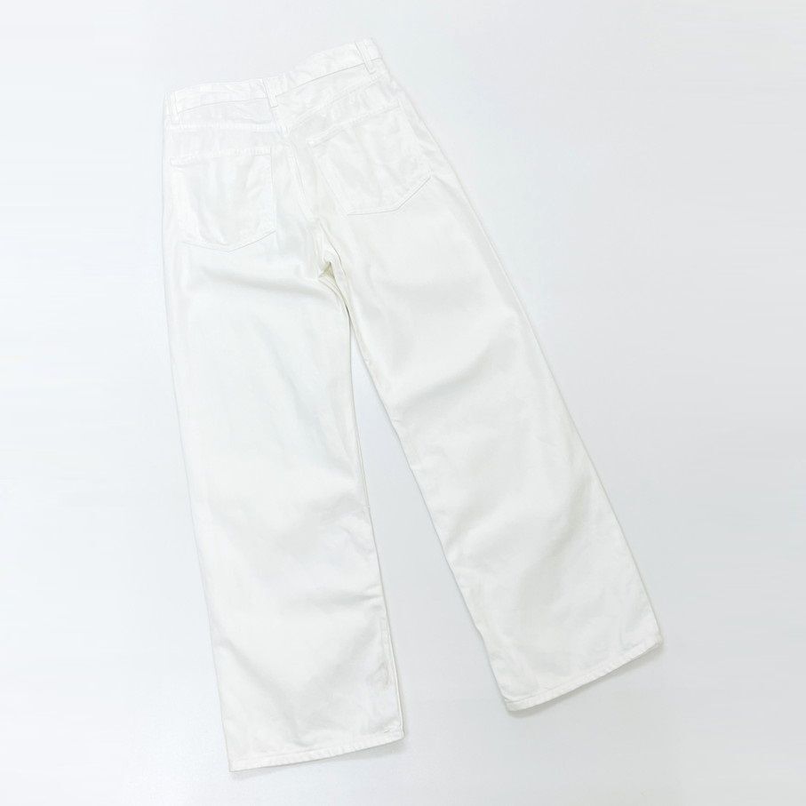 KAIA×ZARA /34/ ホワイトデニムパンツ ジーンズ レディース タグ付き カジュアル 生地 コットン 大人可愛いバイクオートバイデイリー ザラ