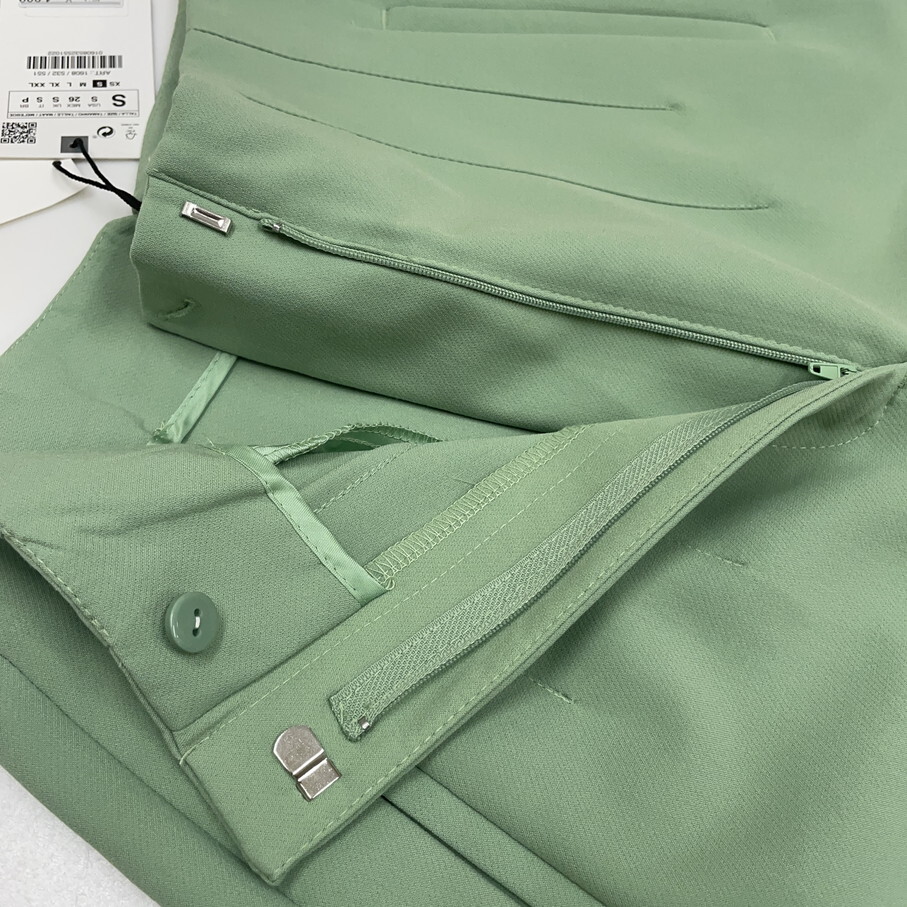 ZARA /S/ グリーン ハイウエストパンツ タグ付き レディース オフィスカジュアル ボトム 通勤 生地ストレッチ大人可愛い ホワイトロゴ ザラ