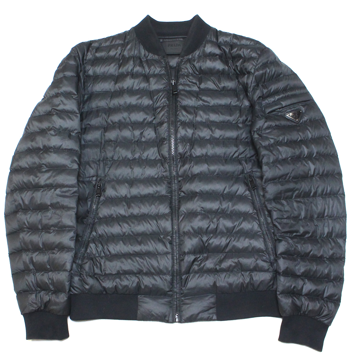 美品 PRADA プラダ ダウンジャケット 48 トライアングルロゴ 美品 PRADA プラダ ダウンジャケット 48 トライアングルロゴ